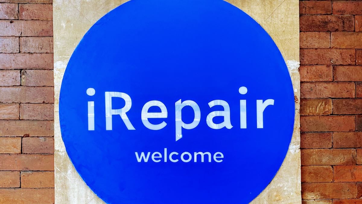 iRepair Canggu - i phone/ mac reparation villa