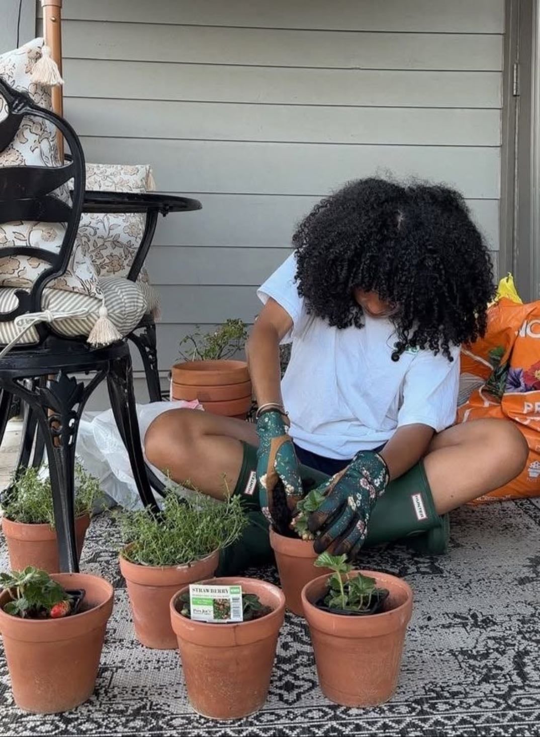 Jardinagem - Para cuidar do corpo enquanto cultiva vida.