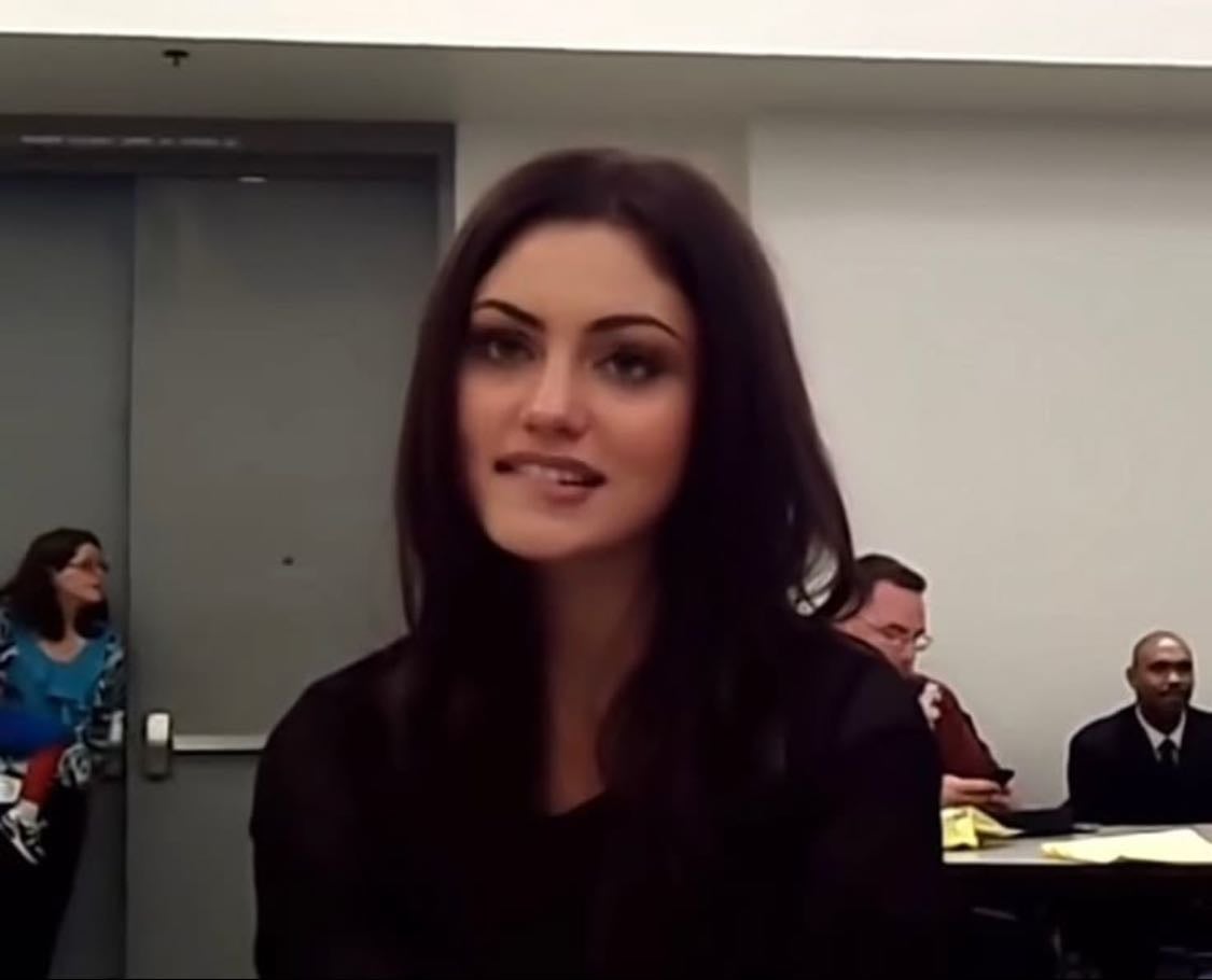 phoebe tonkin