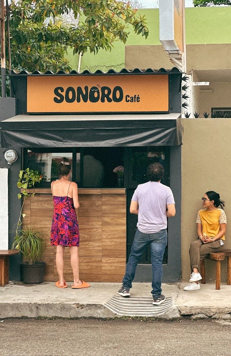 Sonoro walking coffee