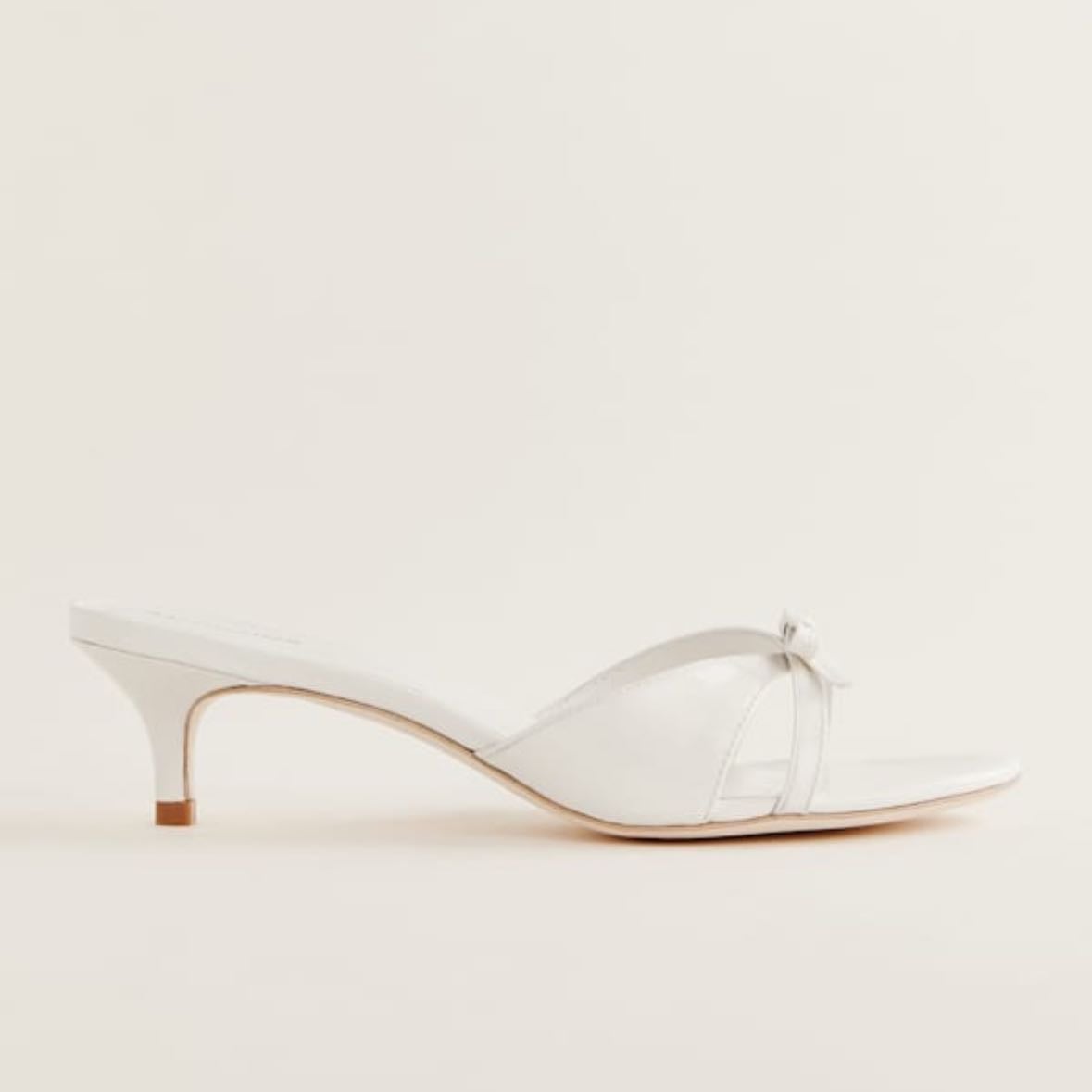 Reformation Stacy Heeled Sandal - In white