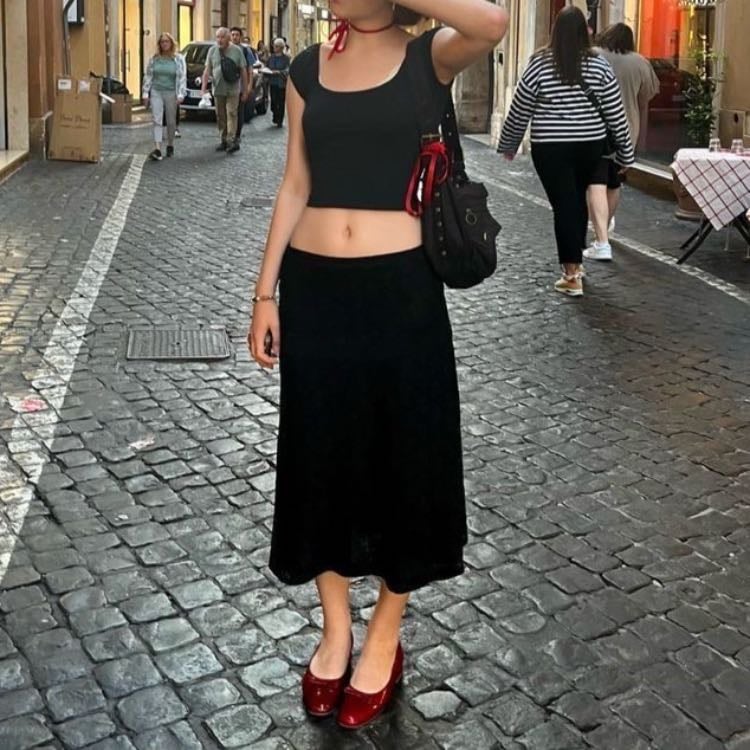 #2 - -black top, black long skirt, ballerina flats