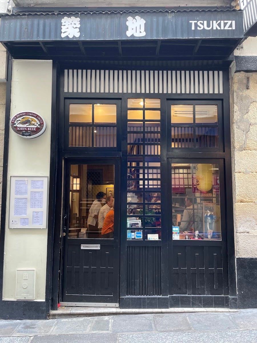 Tsukizi - oldest sushi in paris