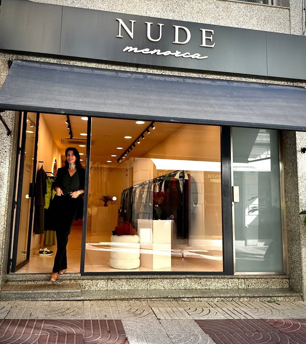 Nude Menorca Mahón