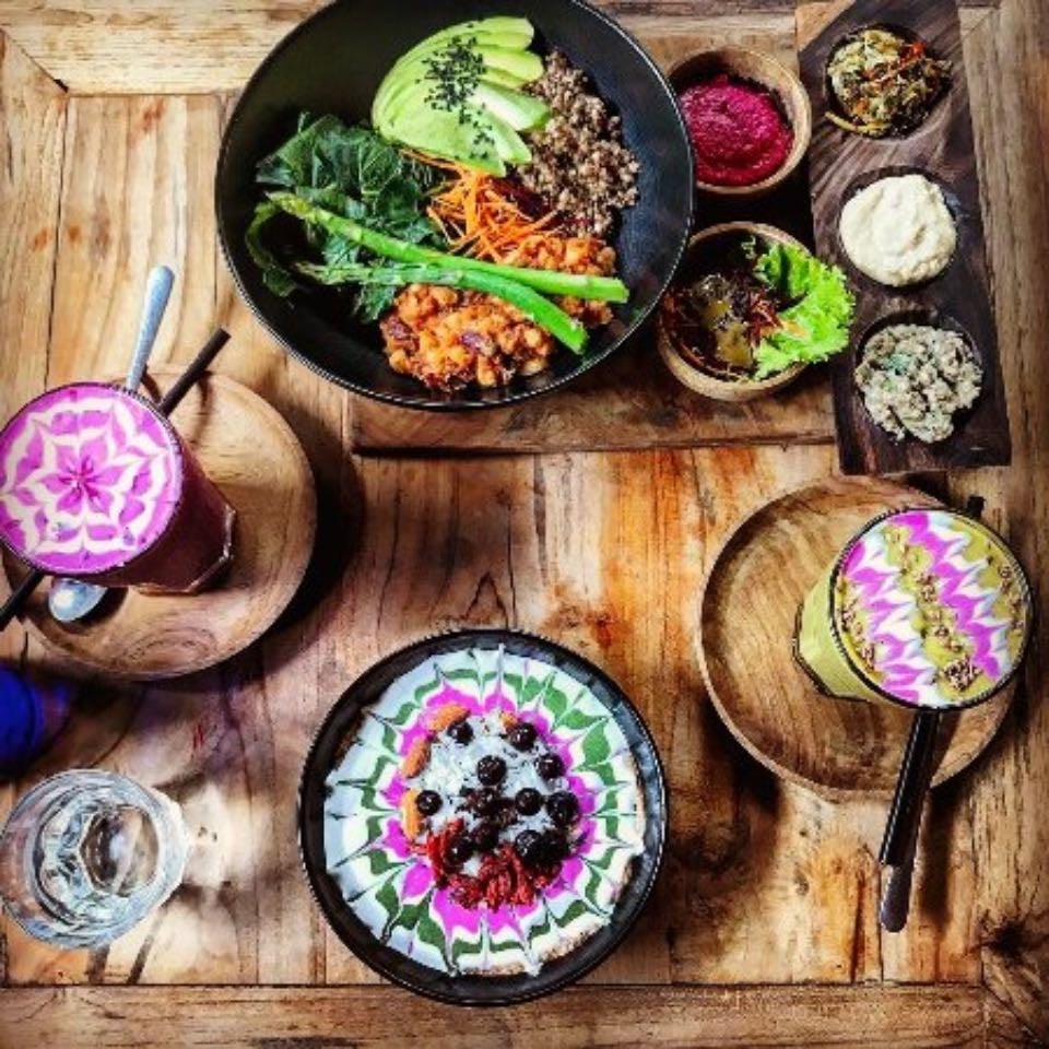 Cafe Vida Organic - Organic food - You can create your own meal