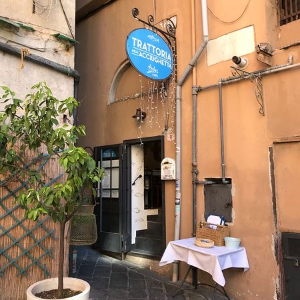 Trattoria dell'Acciughetta - Easy place good for fish