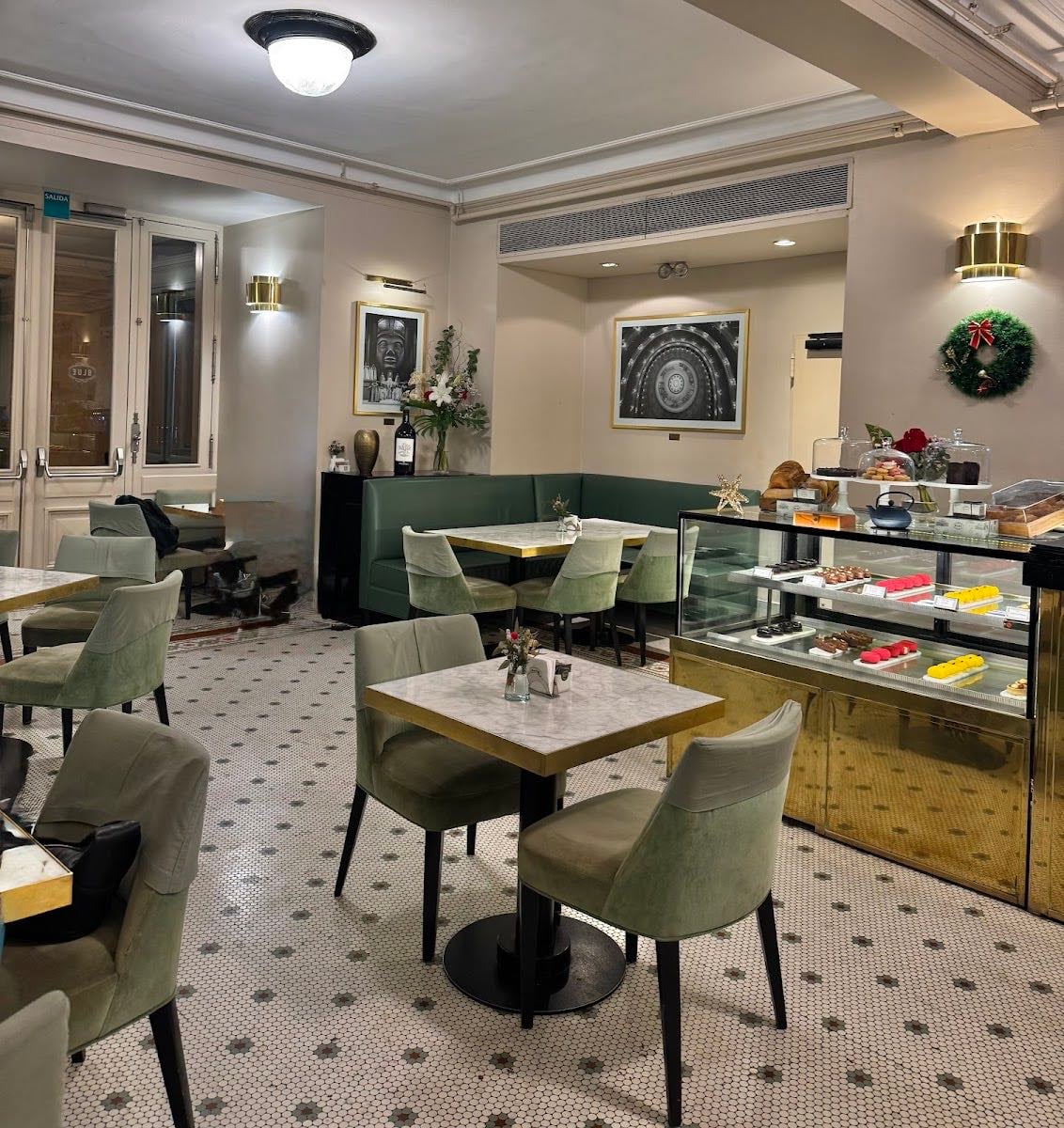 Grupo L Café Teatro Colón