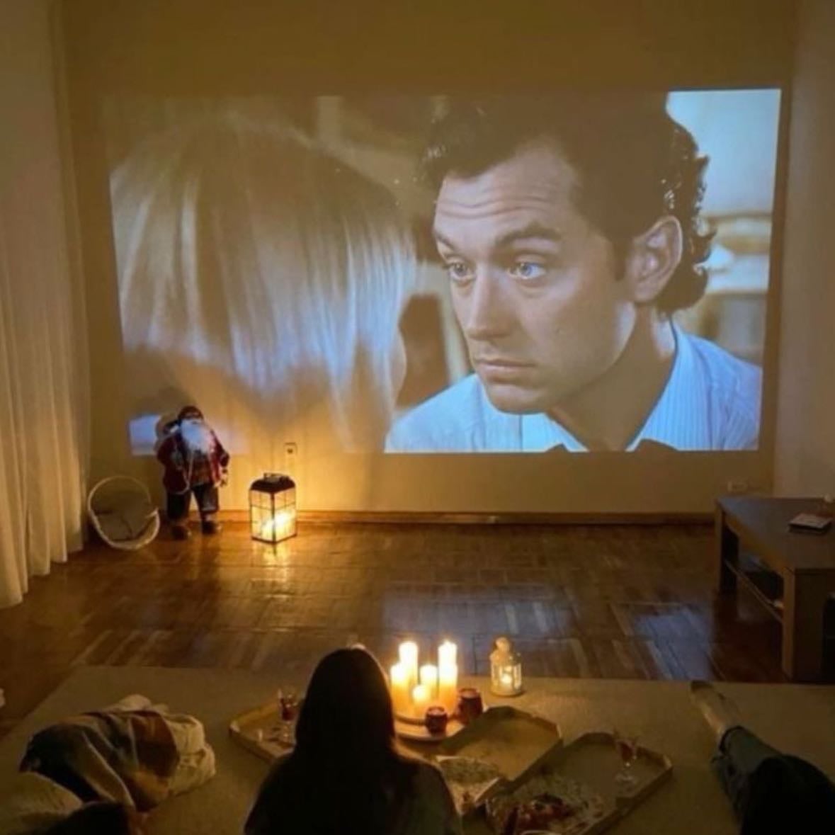 Watch 10 movies in a foreign language - 0/10