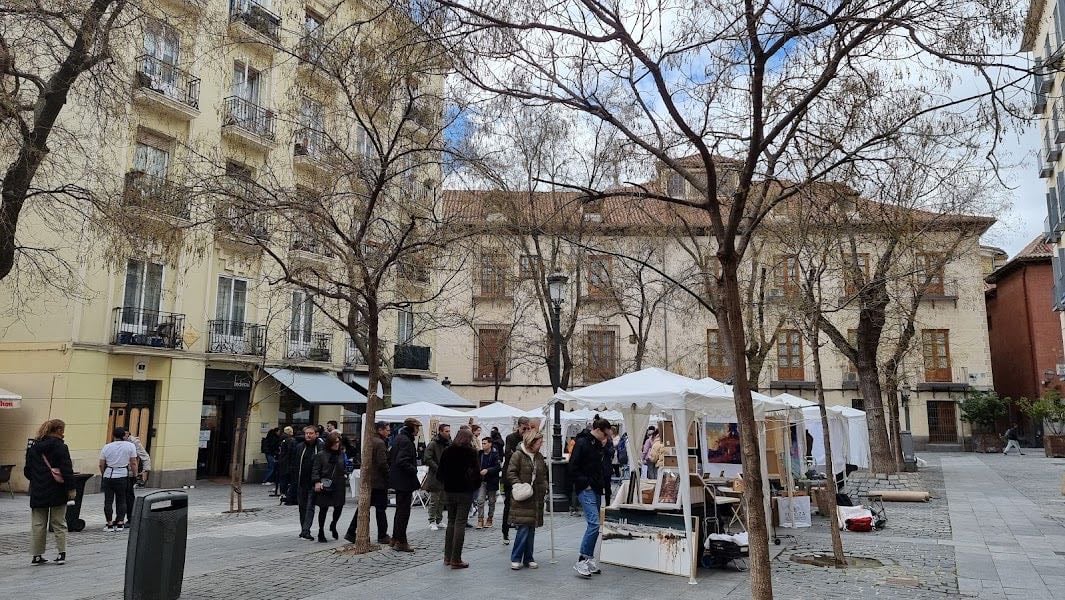 Expo y venta callejera de cuadros - Arts market