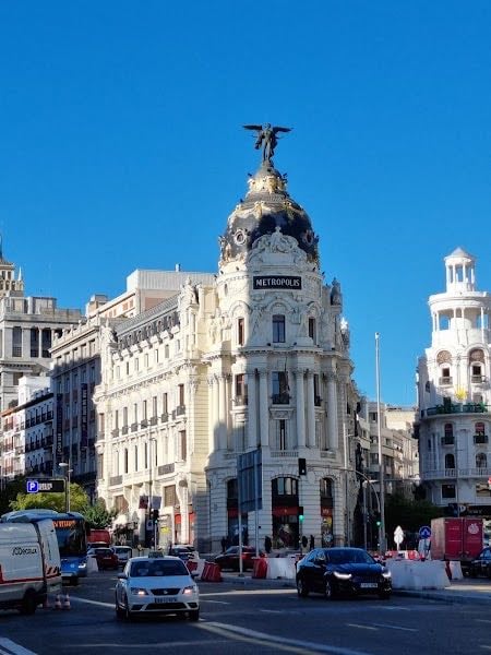 Metropolis Building