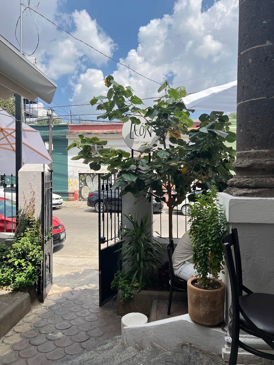 León café y pan