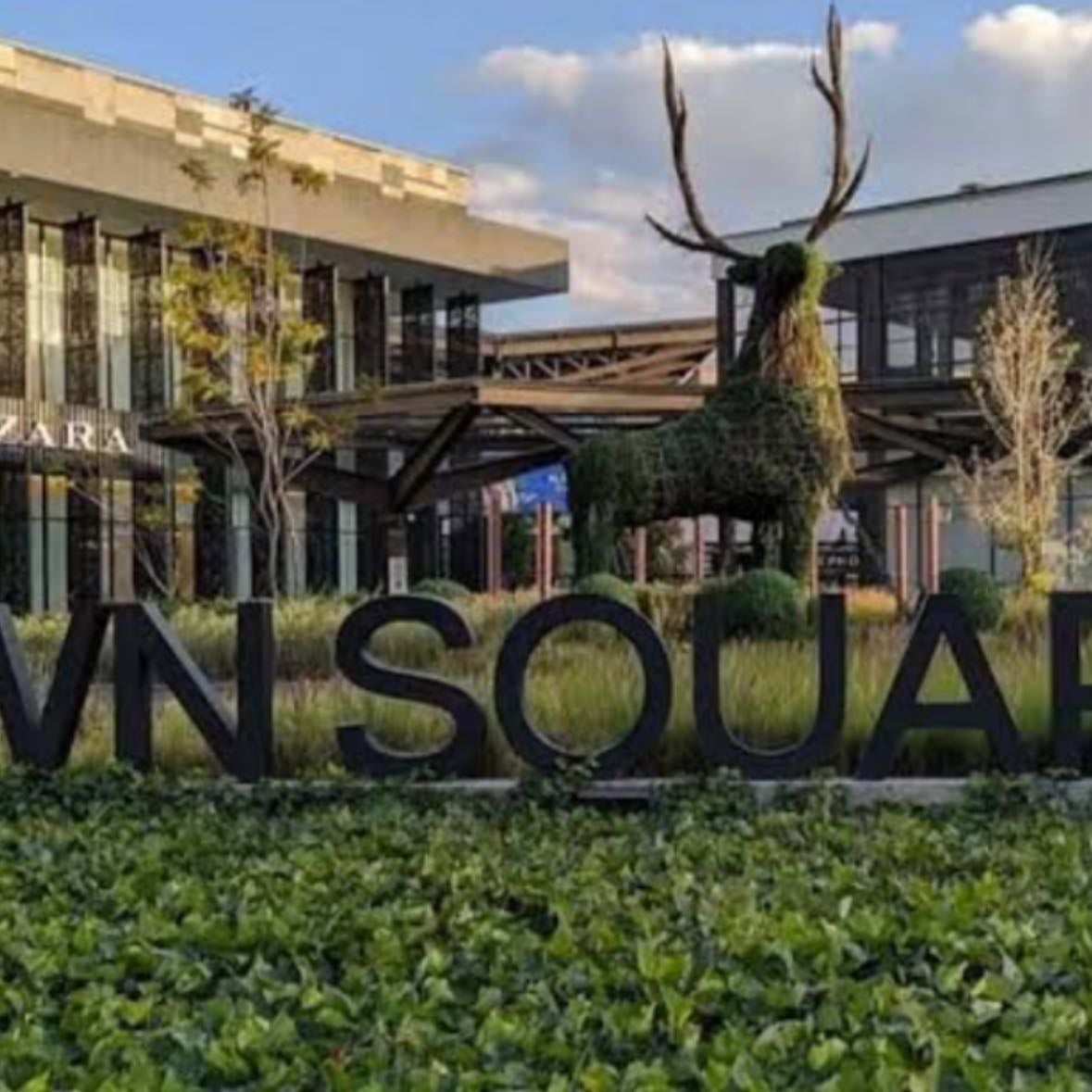 Town Square Metepec - CENTRO COMERCIAL