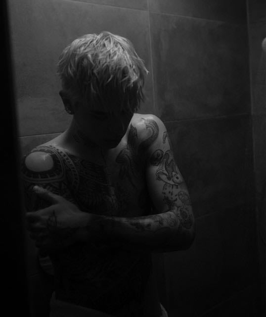 STRANGEHUMAN - Artist