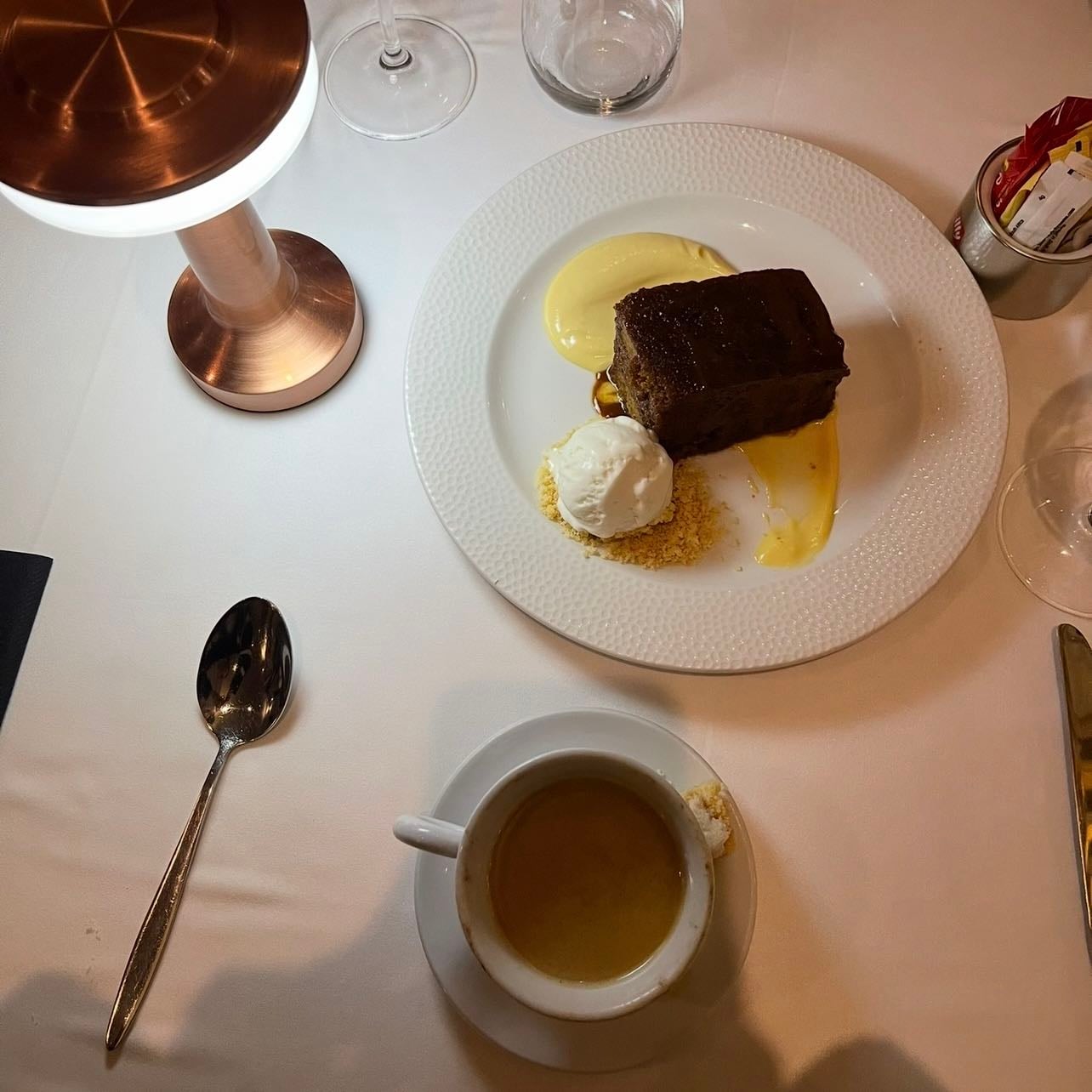 Kream Restaurant Mall of Africa - loveee their malva pudding