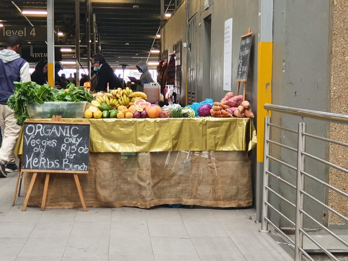 Rosebank Sunday Market - thrift sundays