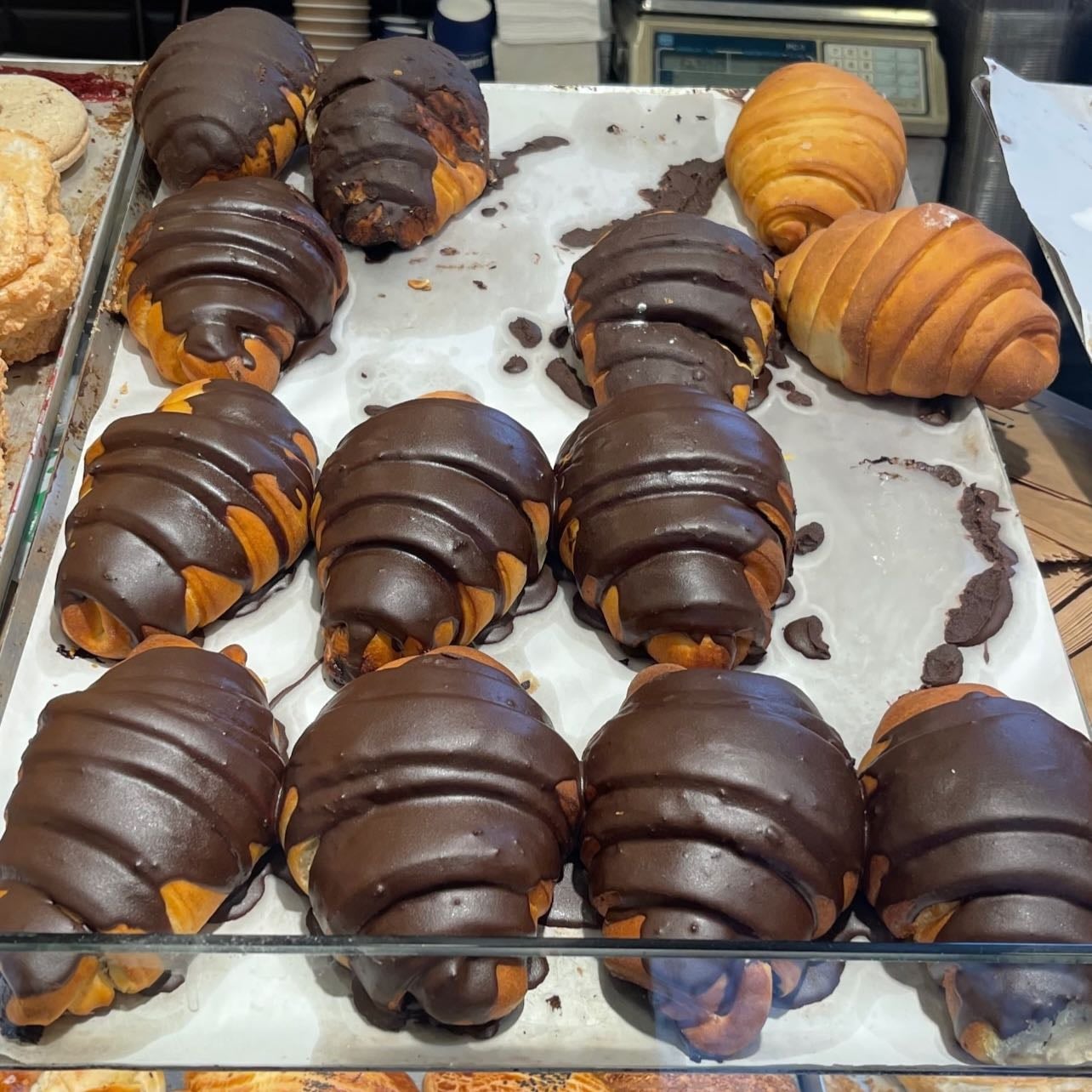 Evin Unlu Mamulleri - family owned bakery