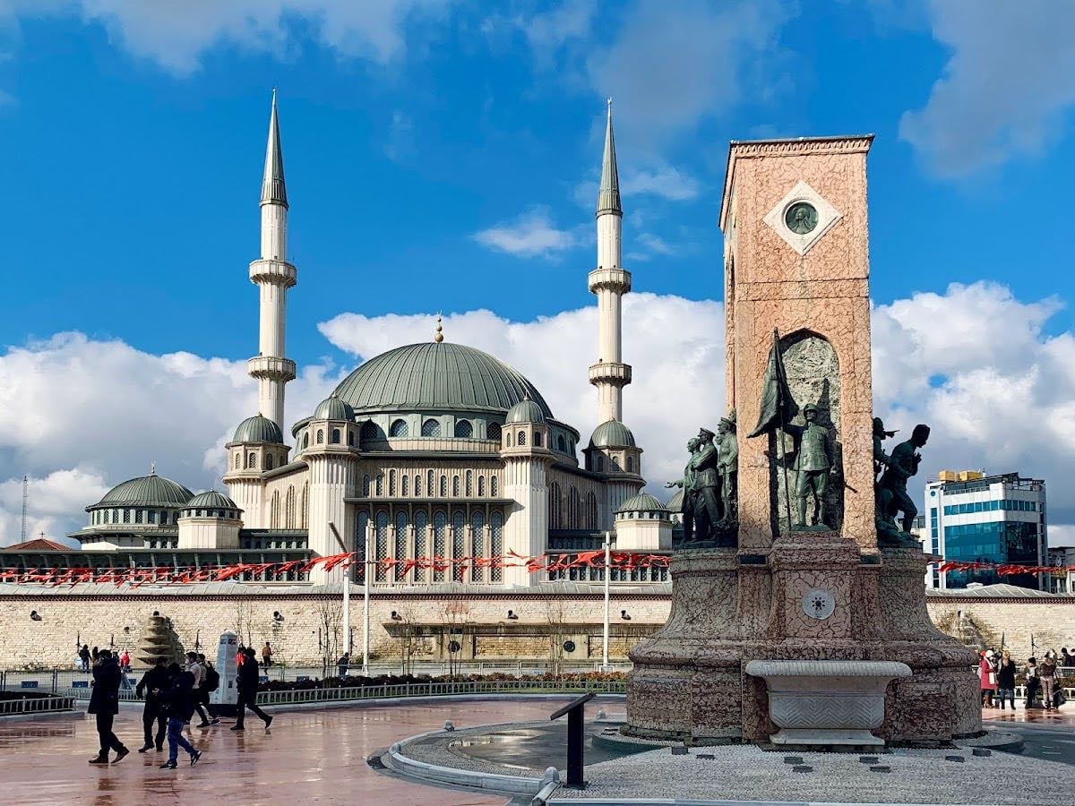 Taksim Square - sightseeing