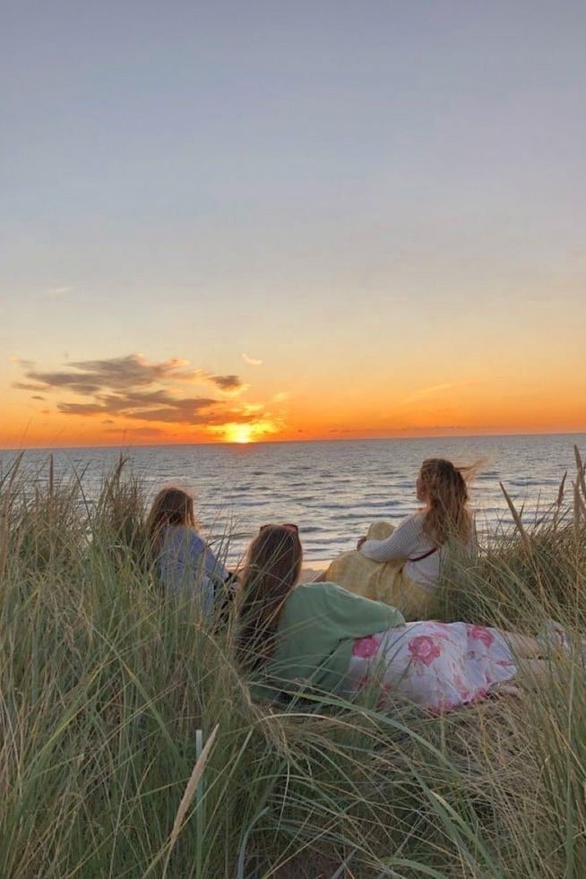 Sunrise - wake up early and watch the sunrise