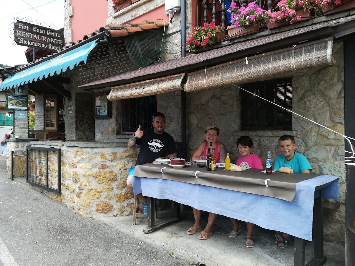 Casa Pedro - Restaurante y Alojamiento Rural