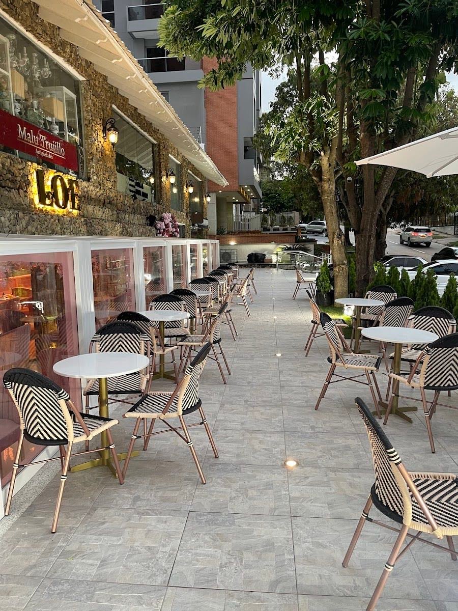 LOE CAFE