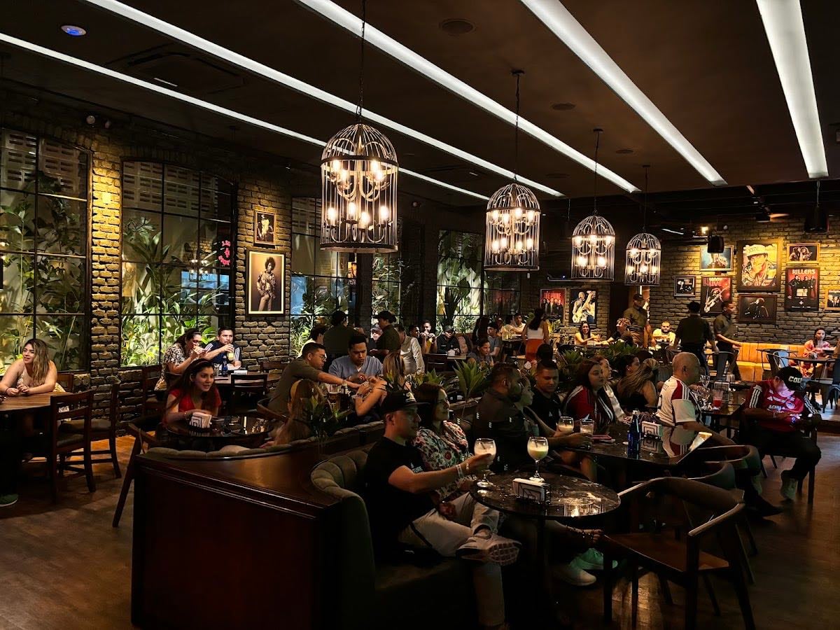 Porthos Steakhouse and Pub 53