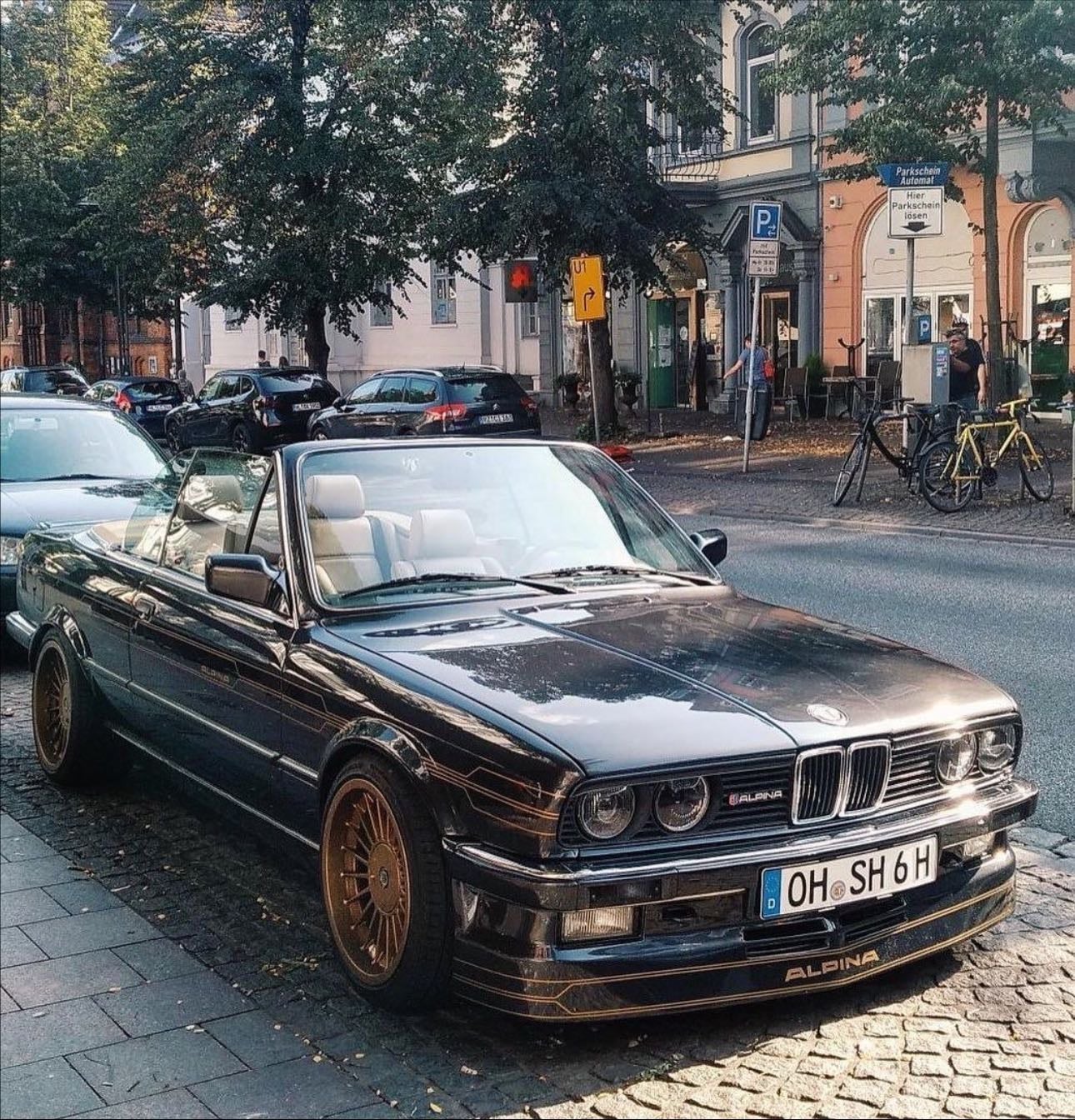 BMW E30