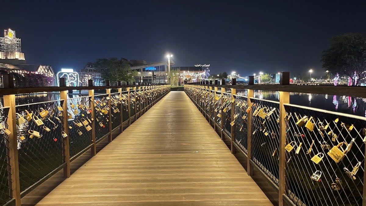 Love Lock Bridge Dubai the Yard