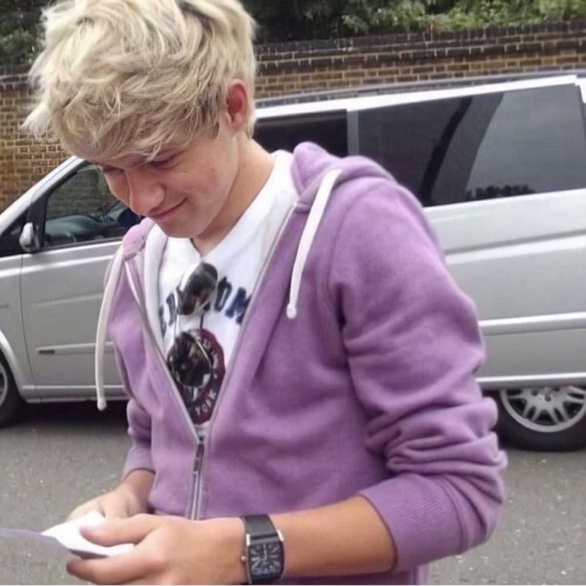 NIALL HORAN 🤍🤍 - Niall has been my favourite member of 1D since like 2013, I sobbed when I found out he had a girlfriend (I was like 6 or 7)😭😭 but anyways Niall was always so under appreciated and I hate it, he has so much potential and in my opinion (no hate to the other guys) had some of the best vocals since the beginning, he’s come so far and I’m so incredibly proud of him, he’s just such an amazing person and his music is so insanely comforting. I love him so so much and I can’t wait to see how big he becomes. TSLOT is actually insane and i love how confident he is now. 💕 💕