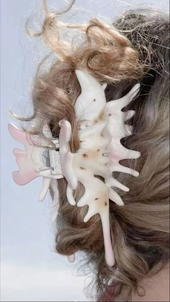 Cool clawclips