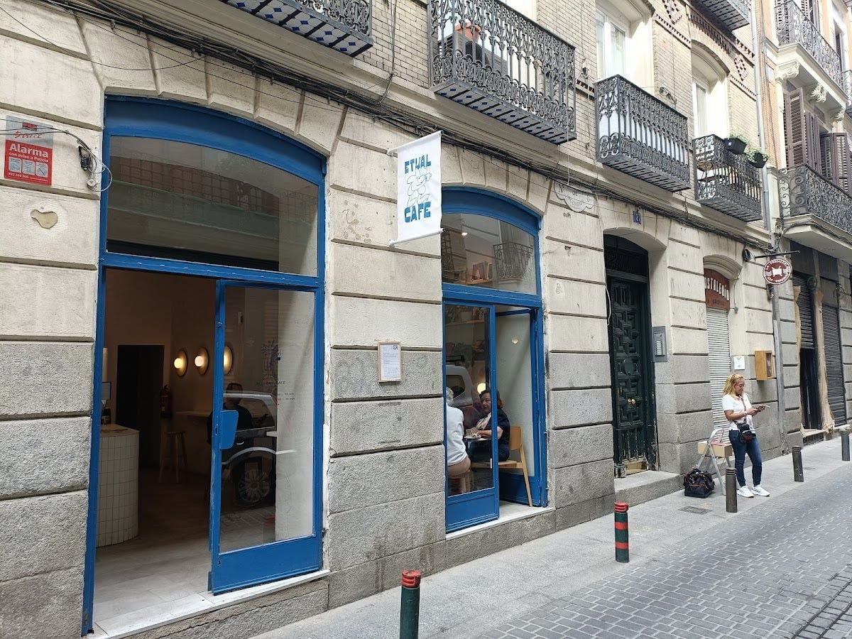 Etual Café