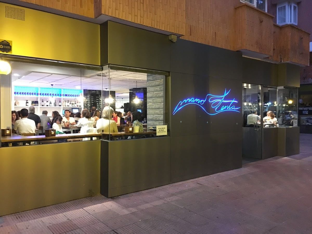 Restaurante "Mano Lenta" - €€