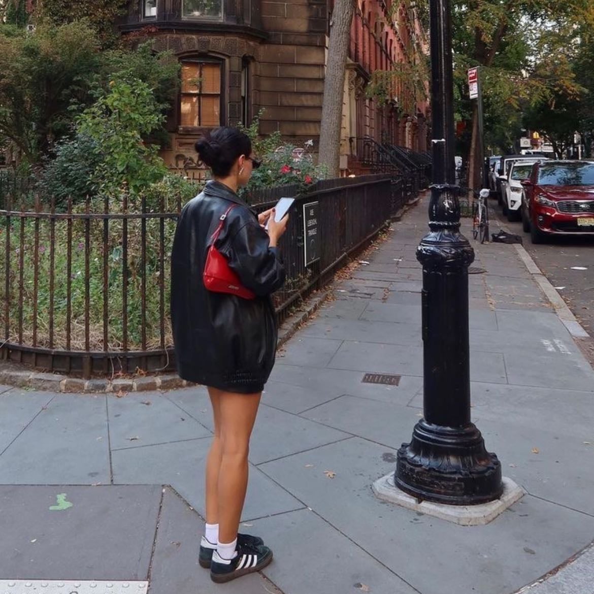 stand in a corner street