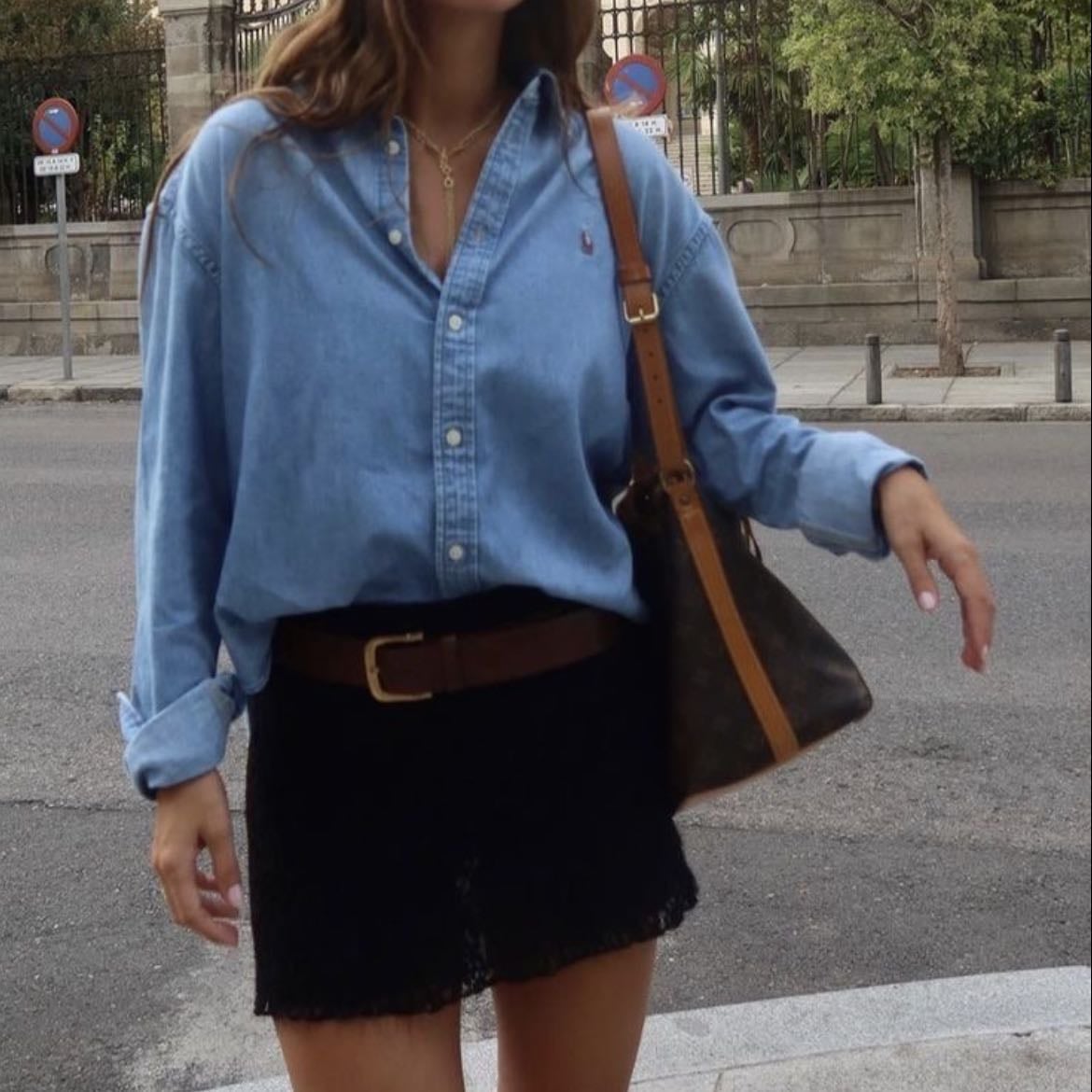 camisa y minifalda