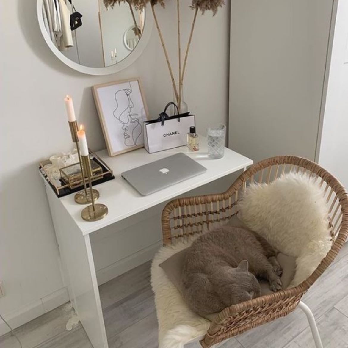 minimalist