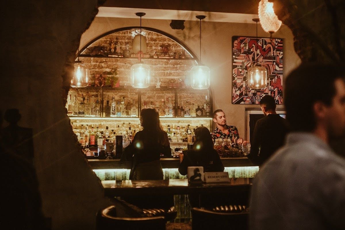 AGUAFUERTE BAR