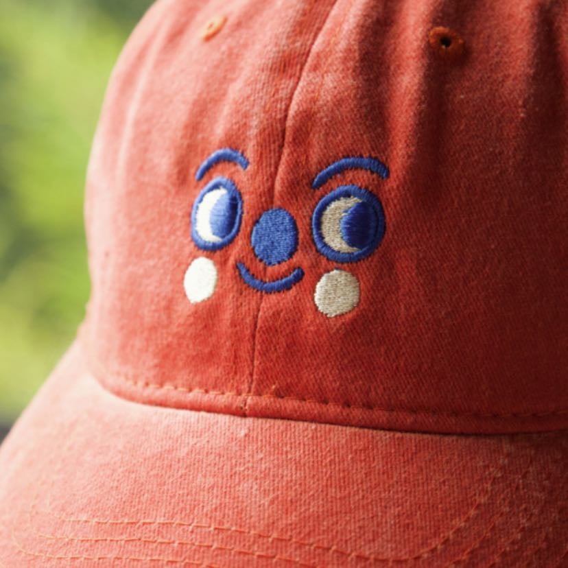 Gorra Carita Roja - Monoblock