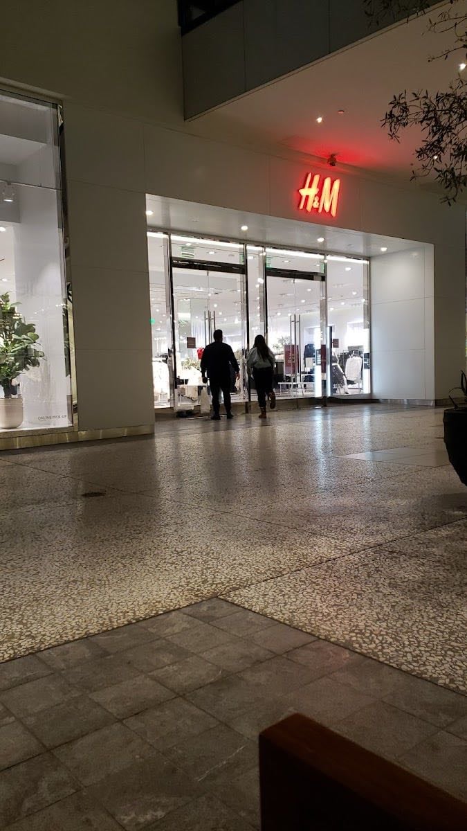H&M