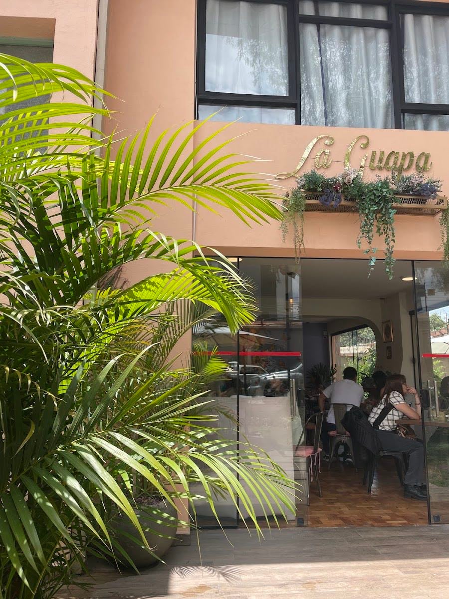 La Guapa
