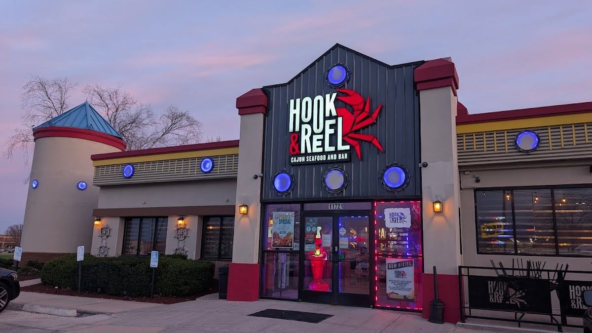 Hook & Reel Cajun Seafood & Bar