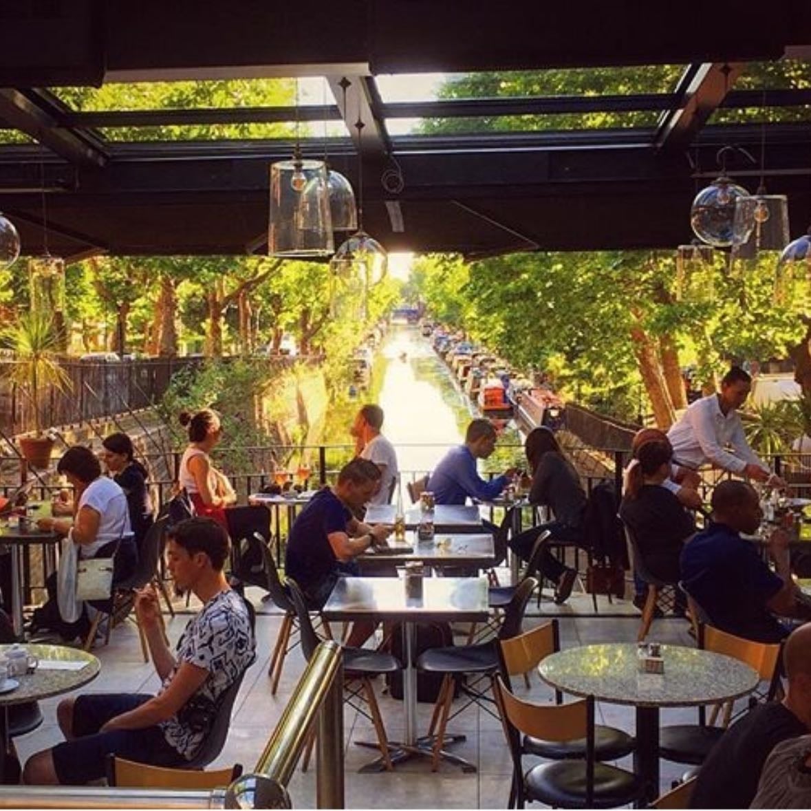 Laville Restaurant - regents canal venice vibe cafe rest