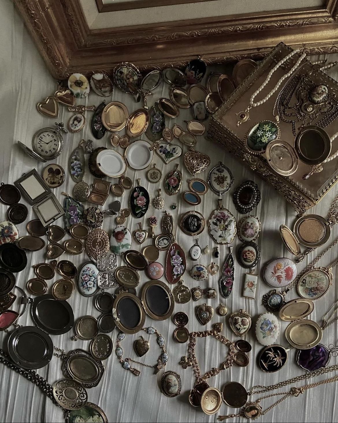She is envied for her Vintage jewellery