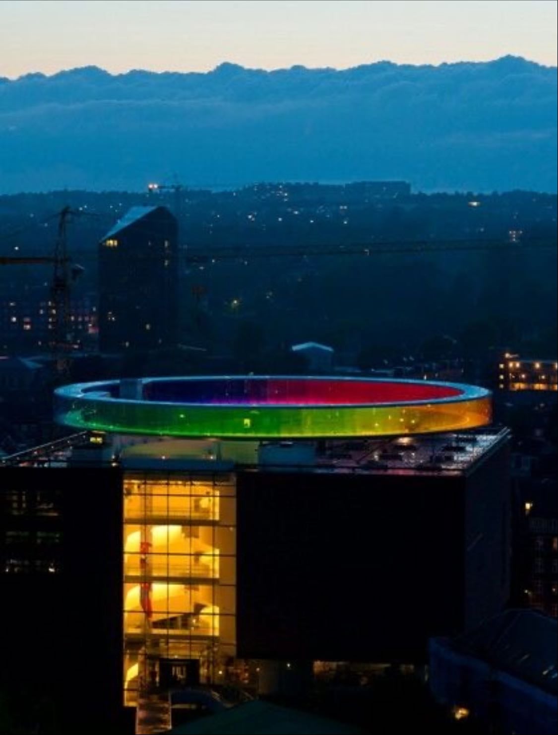ARoS