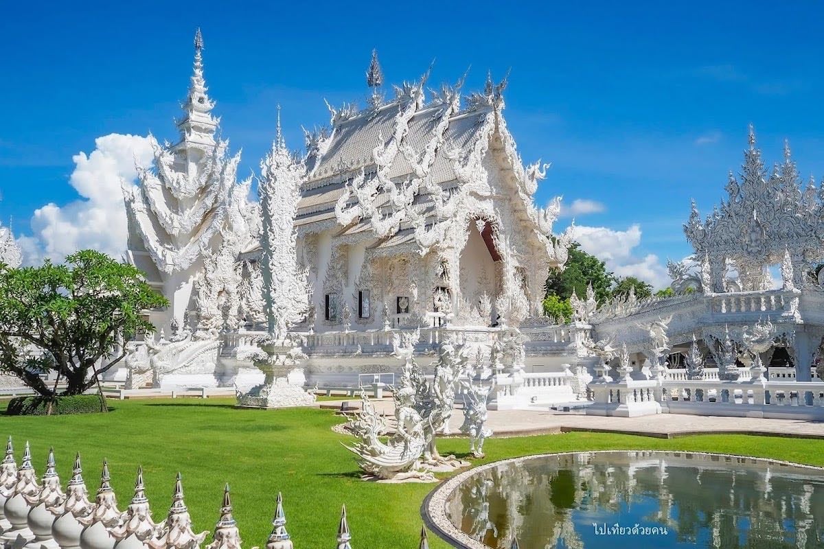Wat Rong Khun - White Temple