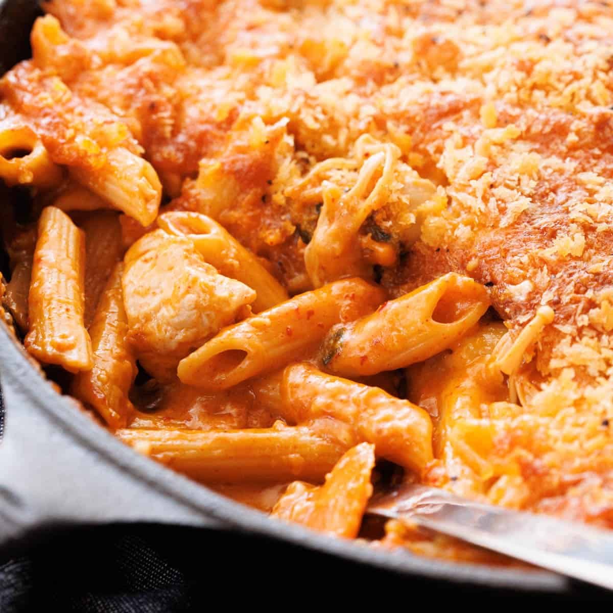 Creamy Gochujang Chicken Pasta Bake - Wandercooks
