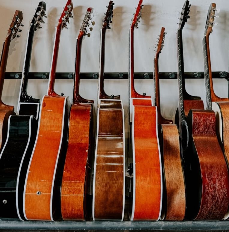 Guitarras lindotas - Other hypelist by Javiera Vejar
