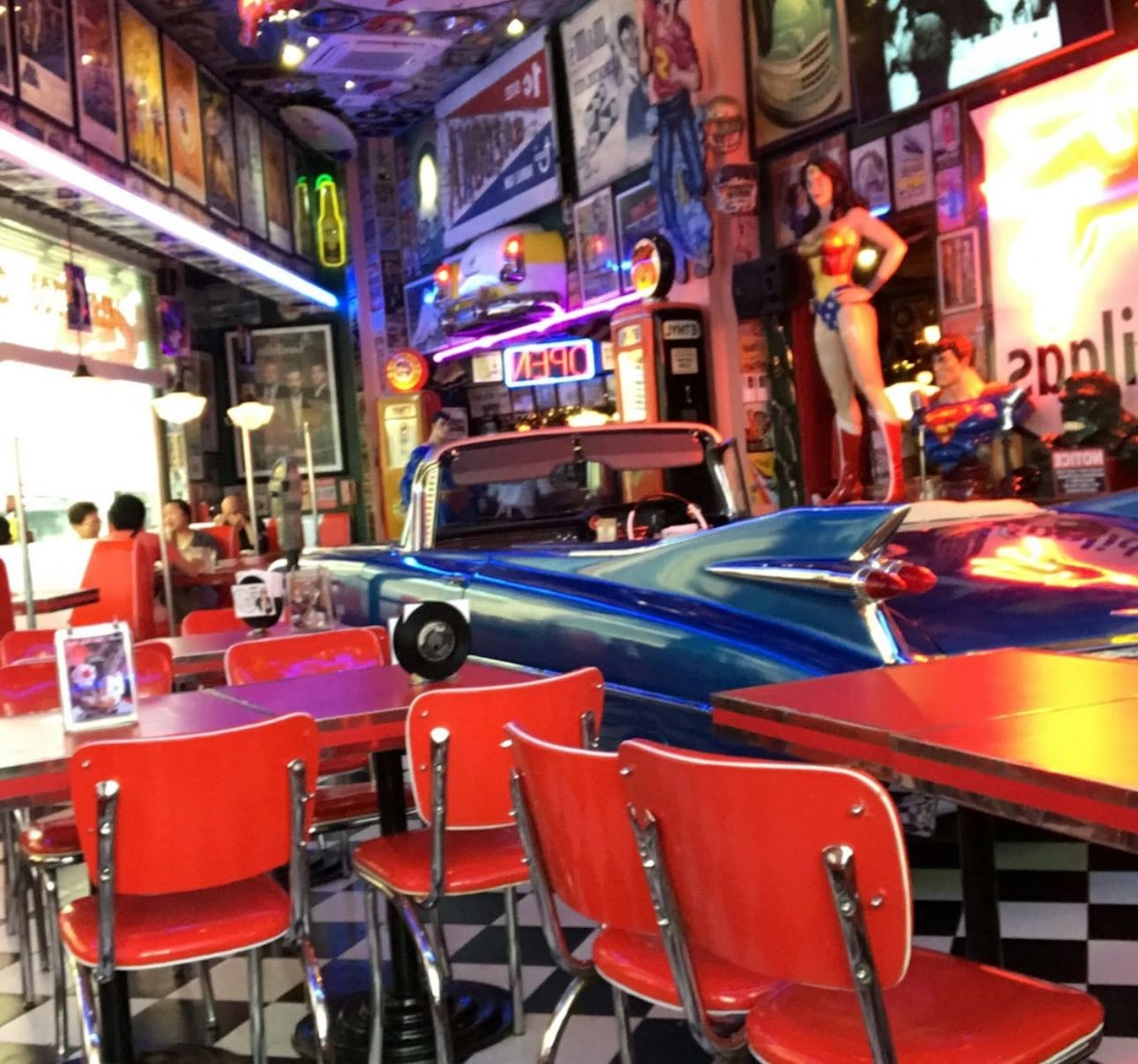 hangout spots - Places hypelist by Dana Alrejjal