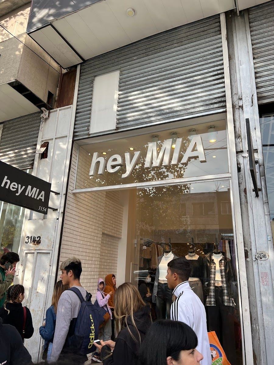 Hey Mia