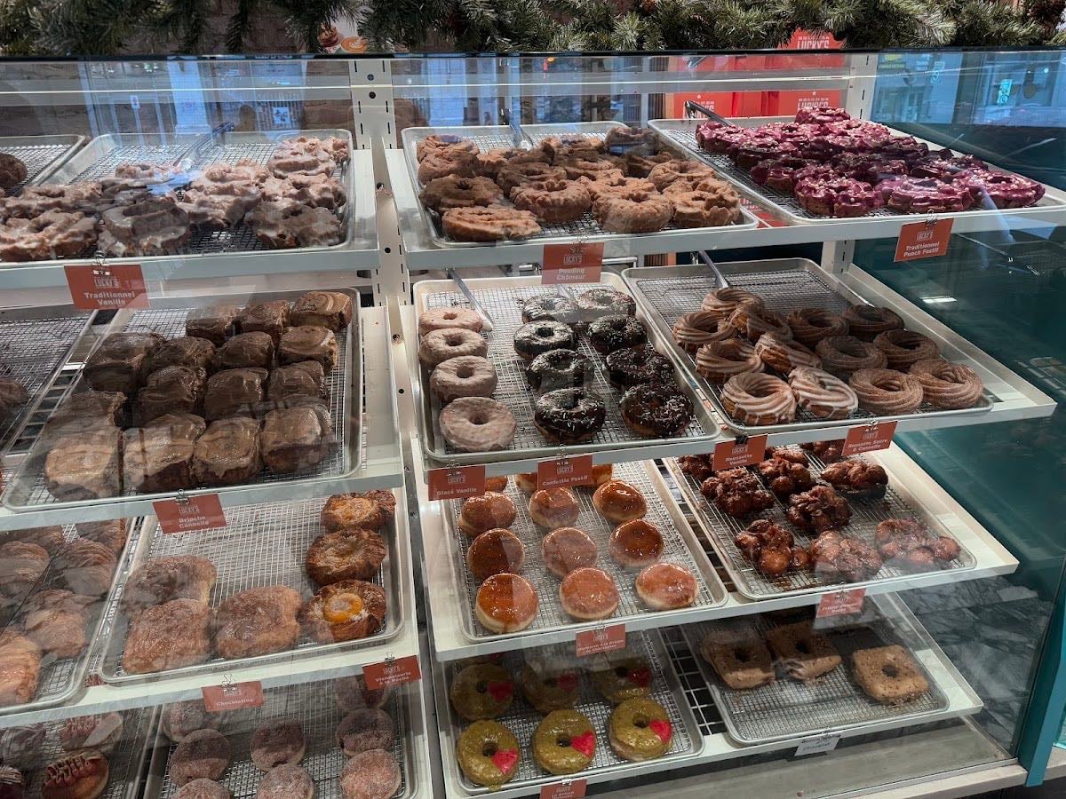 Lucky’s Doughnuts
