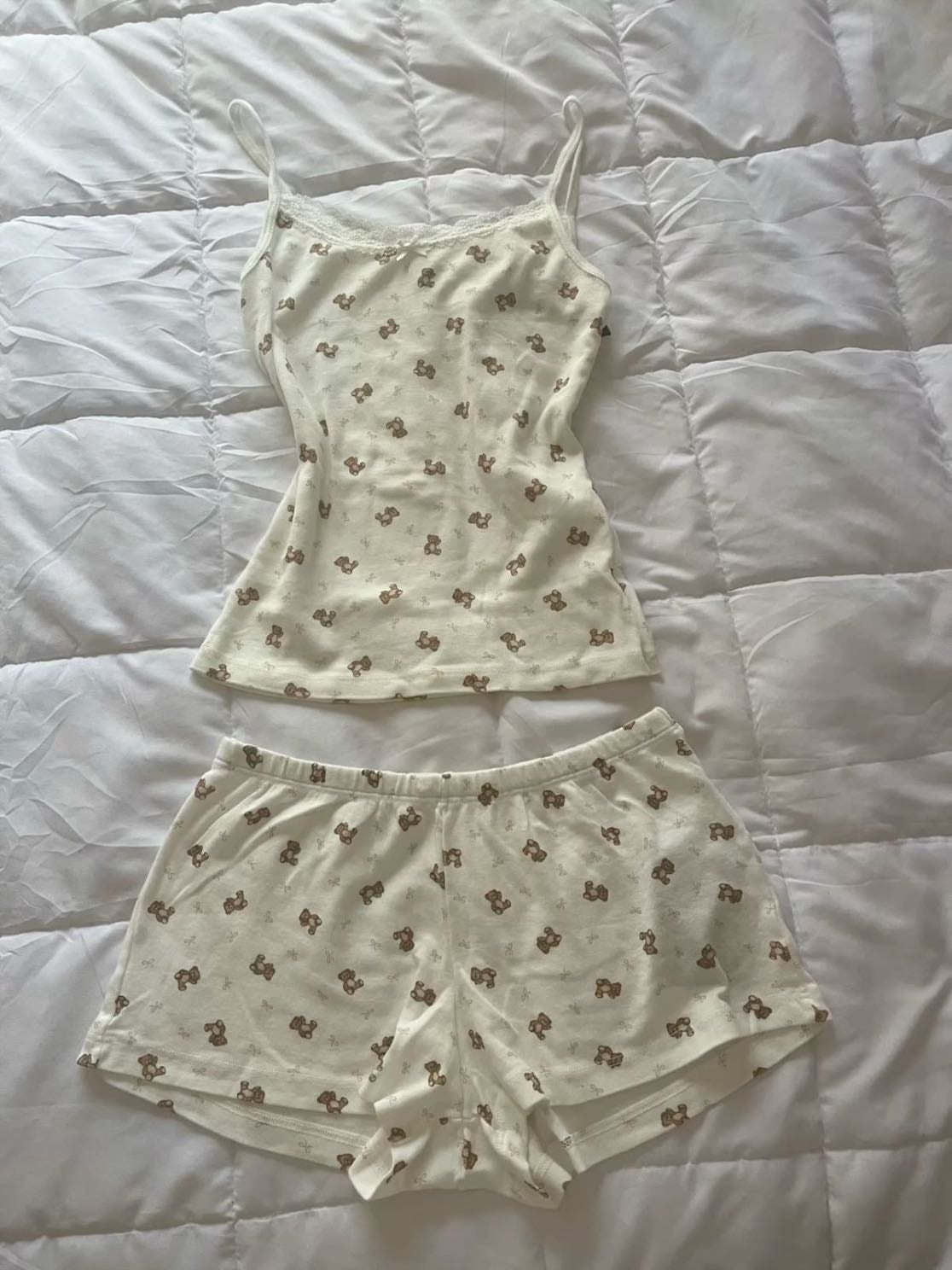 Teddy matching set - I love the teddy bears, they’re so cute!