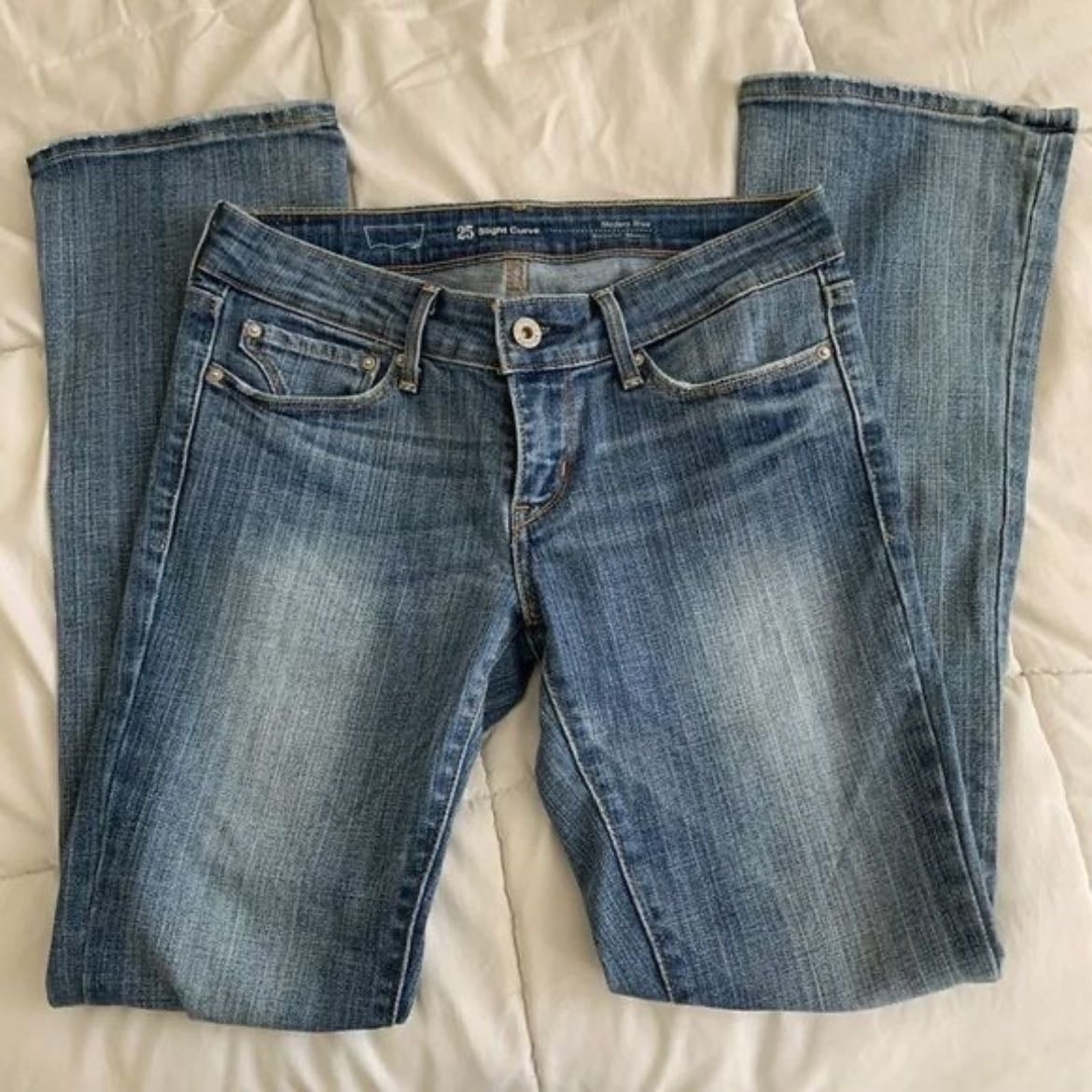 Brandy low rise jeans - So cute I don’t own any flared jeans and I want some so bad!